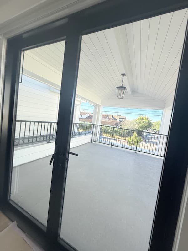 Newport Heights photo 24