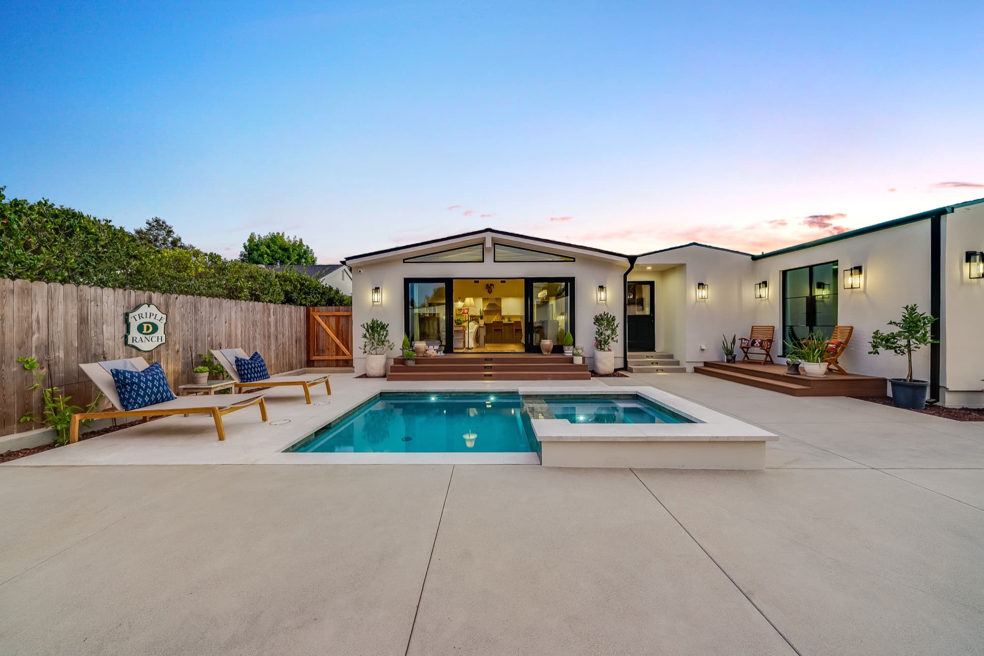 East Side Costa Mesa photo 44